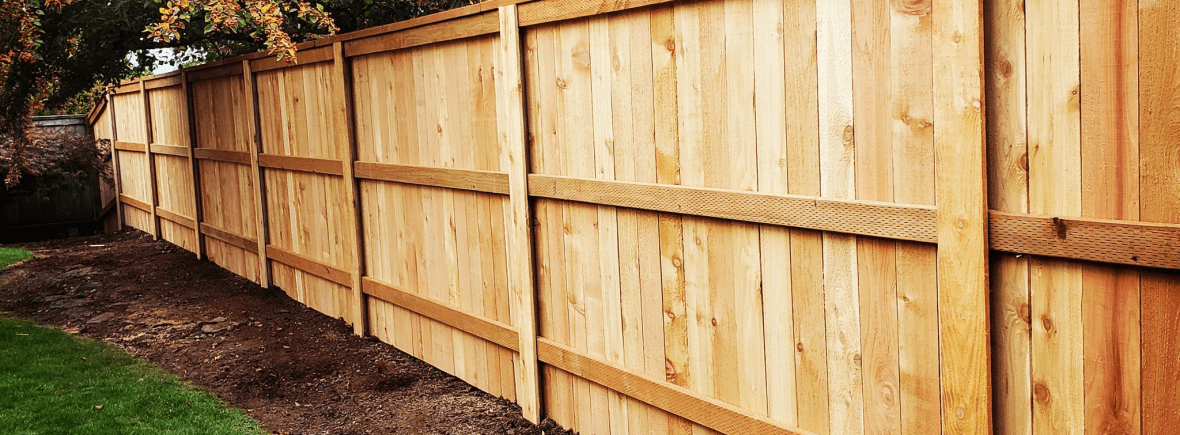 Factors to look at while picking a fence contractor